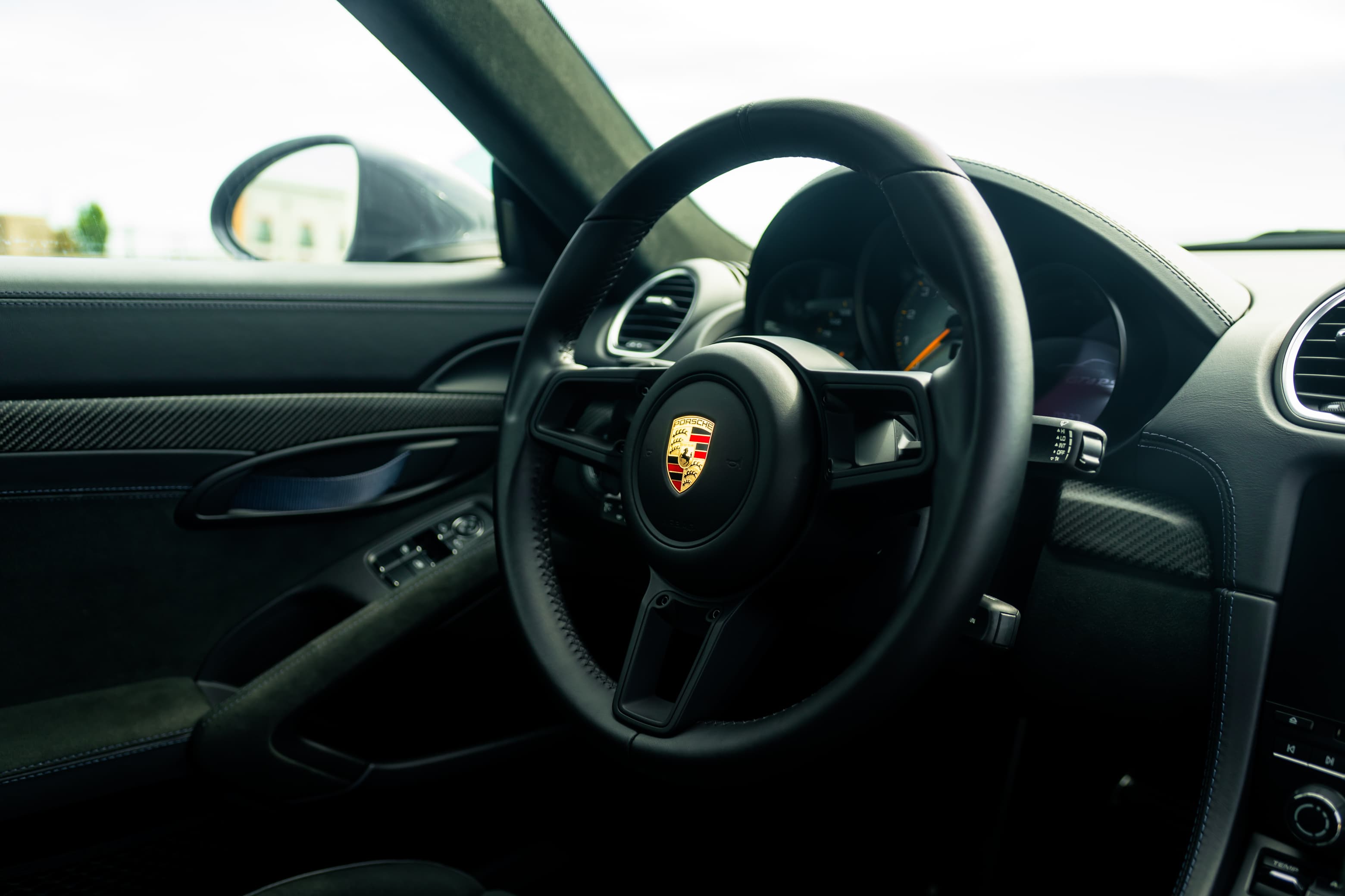 Porsche 718 Cayman Cockpit