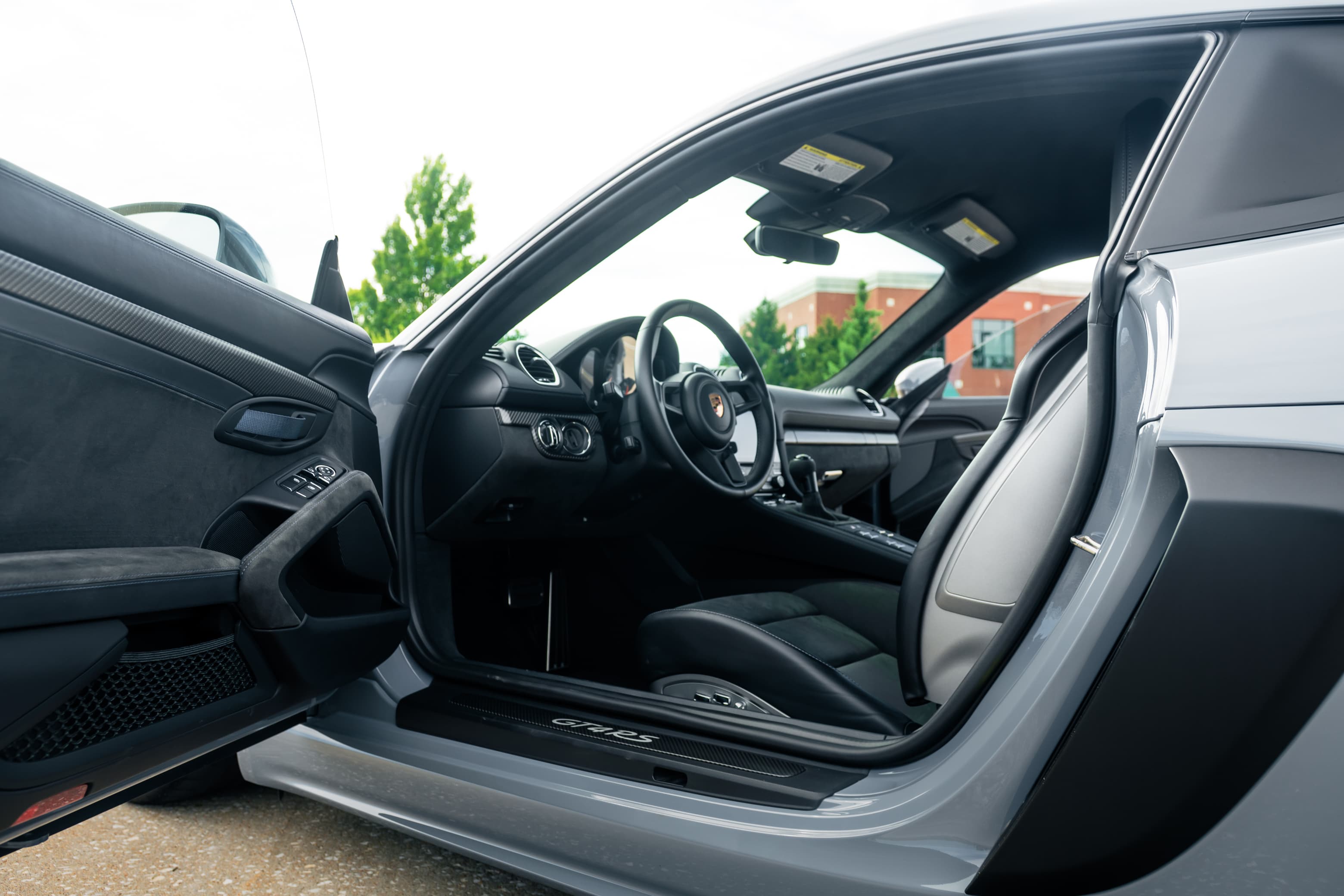 Porsche 718 Cayman Interior