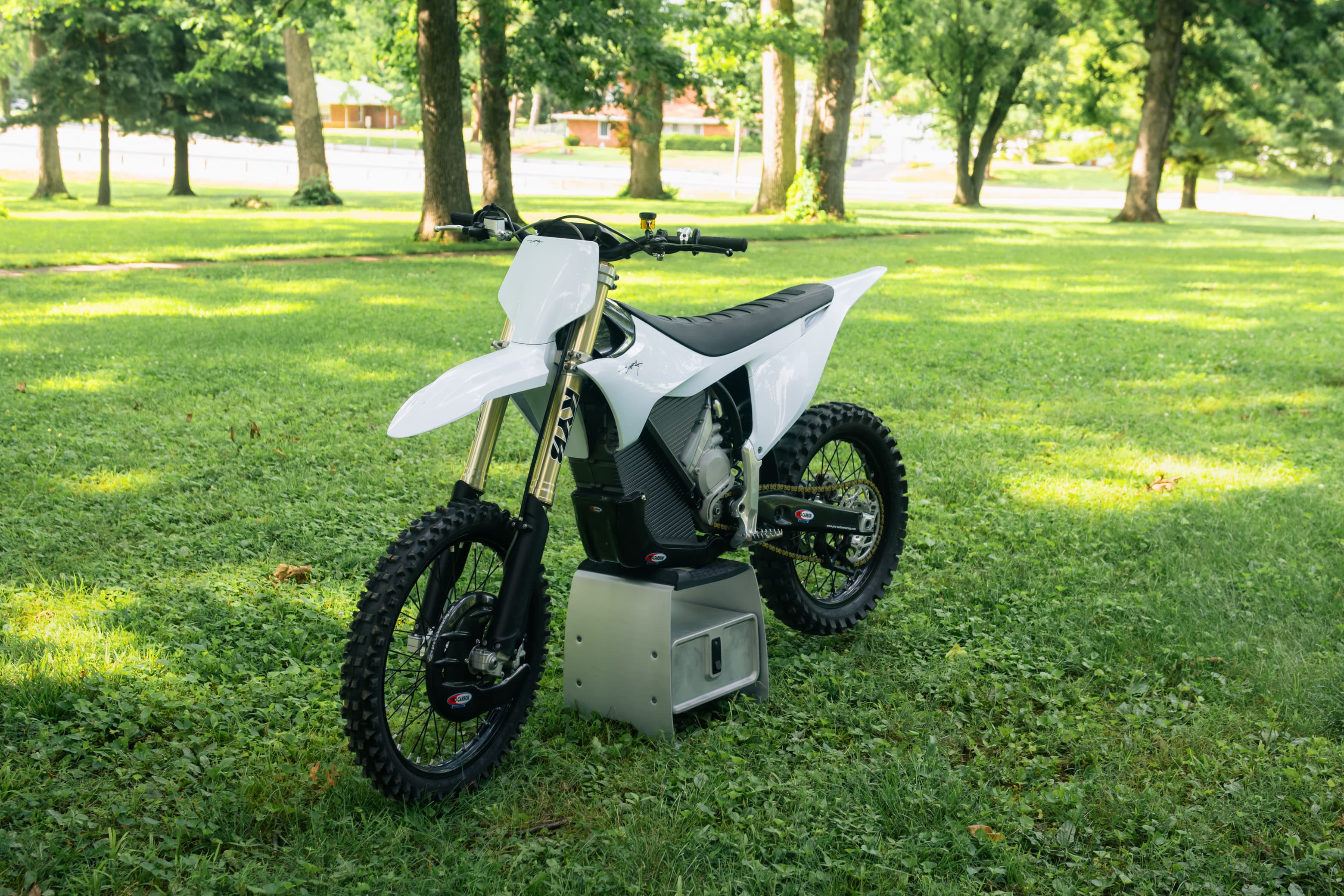 2024 STARK FUTURE VARG MX